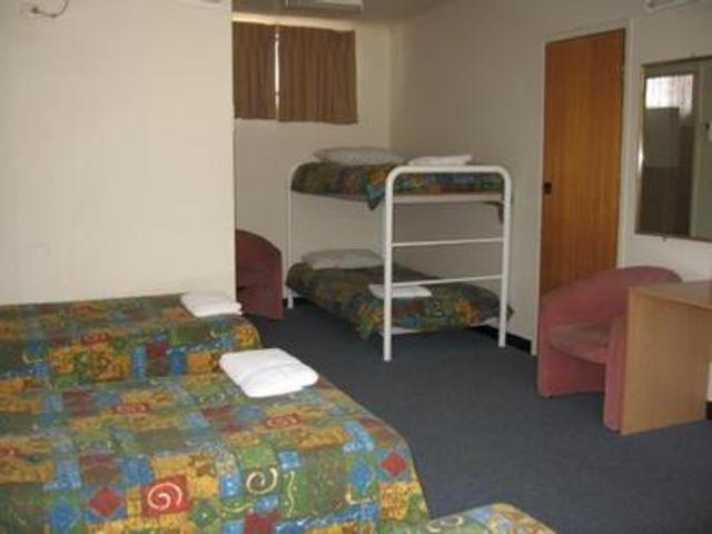 Red Cedars Motel Canberra Pokoj fotografie